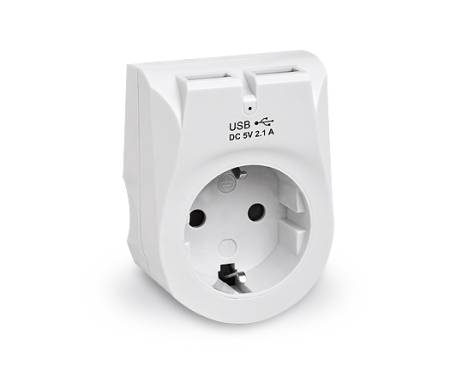 Сетевое зарядное устройство с розеткой REAL-EL CS-25 White