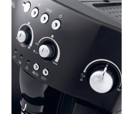 Кофеварка Delonghi ESAM4000.B