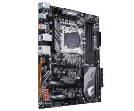 Материнская плата GIGABYTE X299 AORUS GAMING