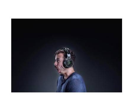 Наушники Razer Nari Ultimate (RZ04-02670100-R3M1)