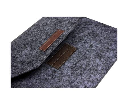 chekhol-karman-iz-fetra-dlya-noutbuka-15-black