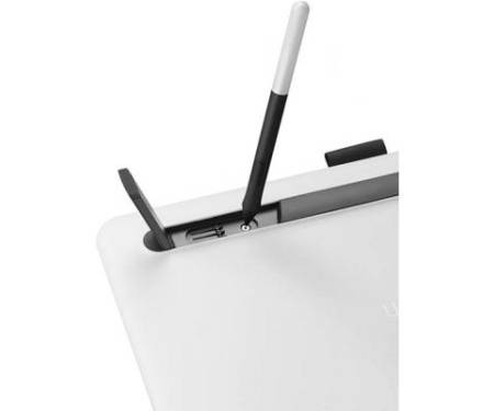 Планшет-монитор Wacom One 13 (DTC133W0B)