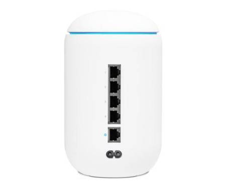 Точка доступа Ubiquiti UniFi Dream Machine (UDM)