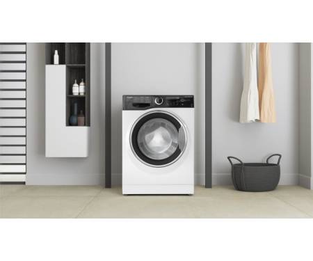 Whirlpool Пральна машина фронтальна WRBSB6228BUA