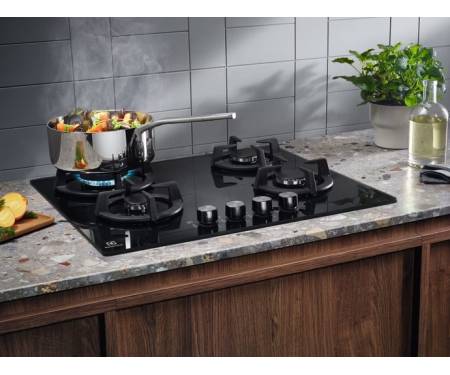 Electrolux Варочная поверхность газ на стекле, 60см, чугун, черный