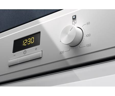Electrolux Духовой шкаф электрический, 65л EOF3H40BW