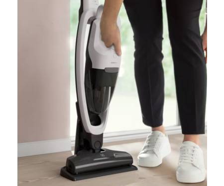 Electrolux Беспроводной безмешковый пылесос 2 в 1 серии 300