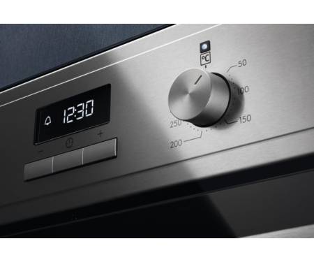 Духовой шкаф электрический Electrolux EOD3H70X