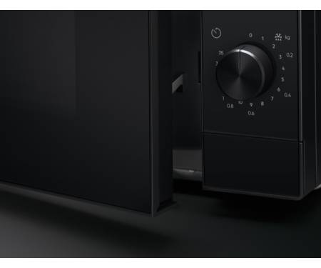 Electrolux Микроволновая печь 20л, мех. управл., 800Вт, гриль, черный