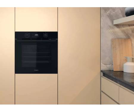Whirlpool Духовой шкаф электрический, 71л, A+, дисплей, конвекция, телескопические направляющие, черный