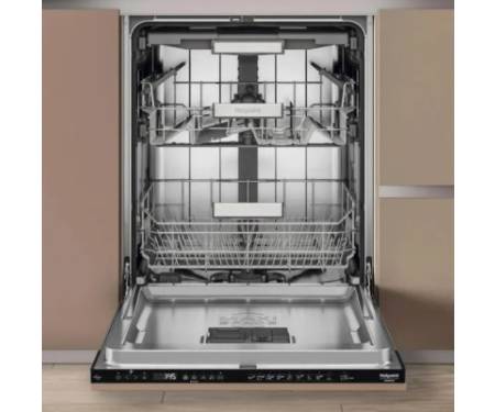 Посудомийна машина Hotpoint-Ariston HM742L