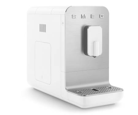Кавомашина SMEG BCC01WHEU 3