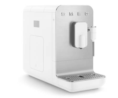Кофемашина SMEG BCC02WHMEU 3