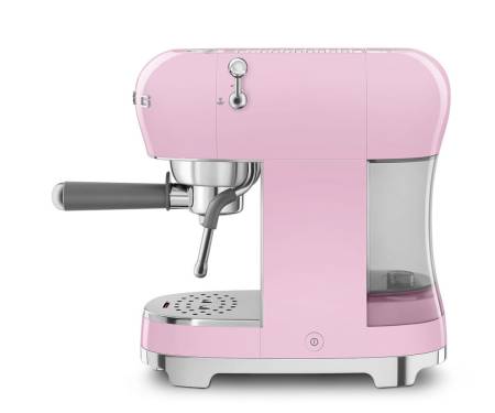 Рожковая кофеварка эспрессо Smeg ECF02PKEU