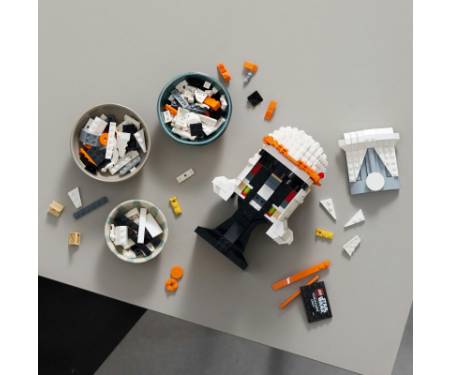 Конструктор LEGO Star Wars Шолом командора клонів Коді 766 деталей (75350)