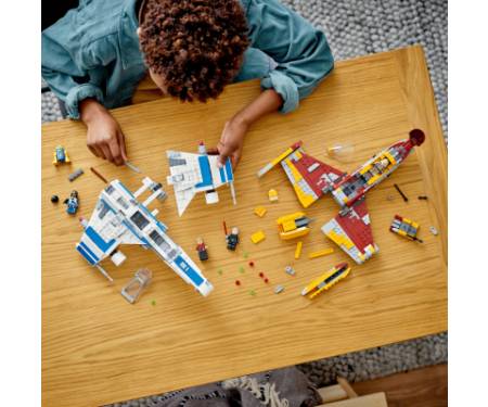 Конструктор LEGO Star Wars Винищувач Нової Республіки E-Wing проти Зоряного винищувача Шин Хаті 1056 деталей (75364)