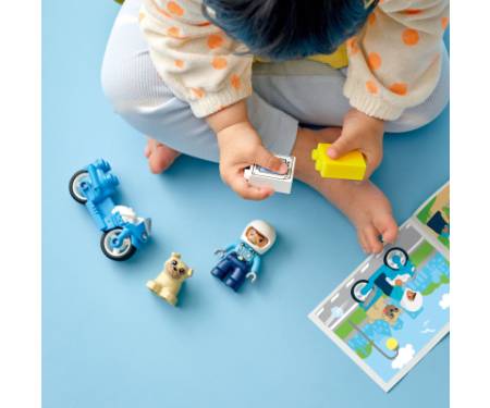 Конструктор LEGO DUPLO Town Поліцейський мотоцикл 5 деталей (10967)