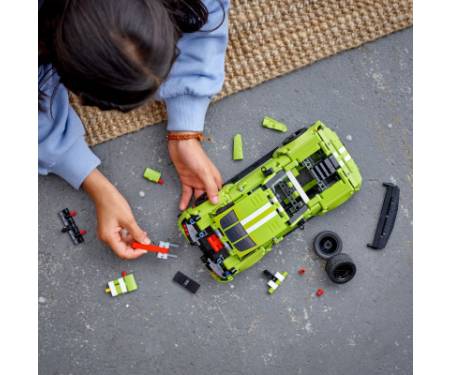 Конструктор LEGO Technic Ford Mustang Shelby GT500 544 деталі (42138)
