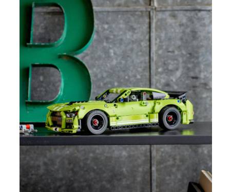 Конструктор LEGO Technic Ford Mustang Shelby GT500 544 деталі (42138)