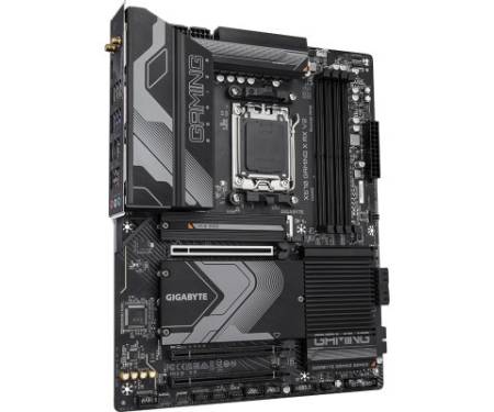 Материнська плата GIGABYTE X670 GAMING X AX V2