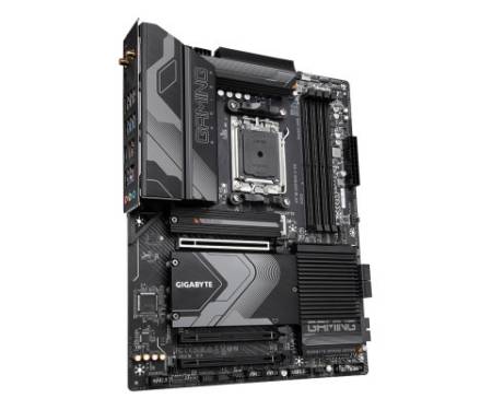 Материнська плата GIGABYTE X670 GAMING X AX