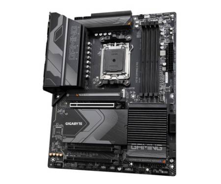 Материнська плата GIGABYTE X670 GAMING X AX
