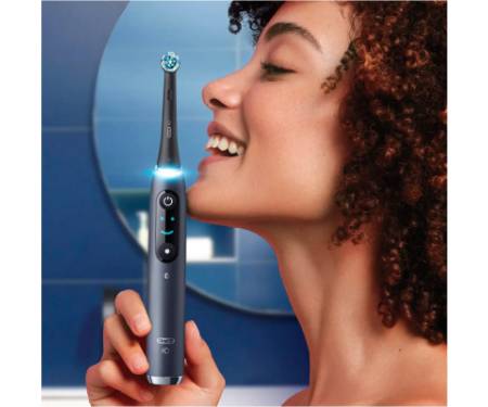 Електрична зубна щітка Oral-B IOM9.1B2.2AD Black Onyx