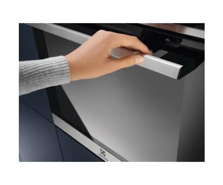 Духова шафа Electrolux EOB9S31WX