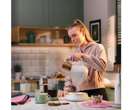 Електрочайник Russell Hobbs 27450-70