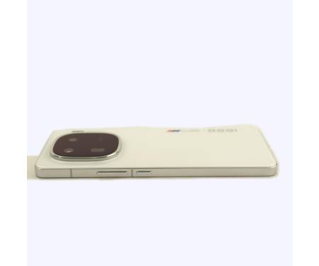 Vivo IQOO 12  12GB/256GB White (BMW M branding) (V2307A) (CN) 95331 A+ (Як новий)