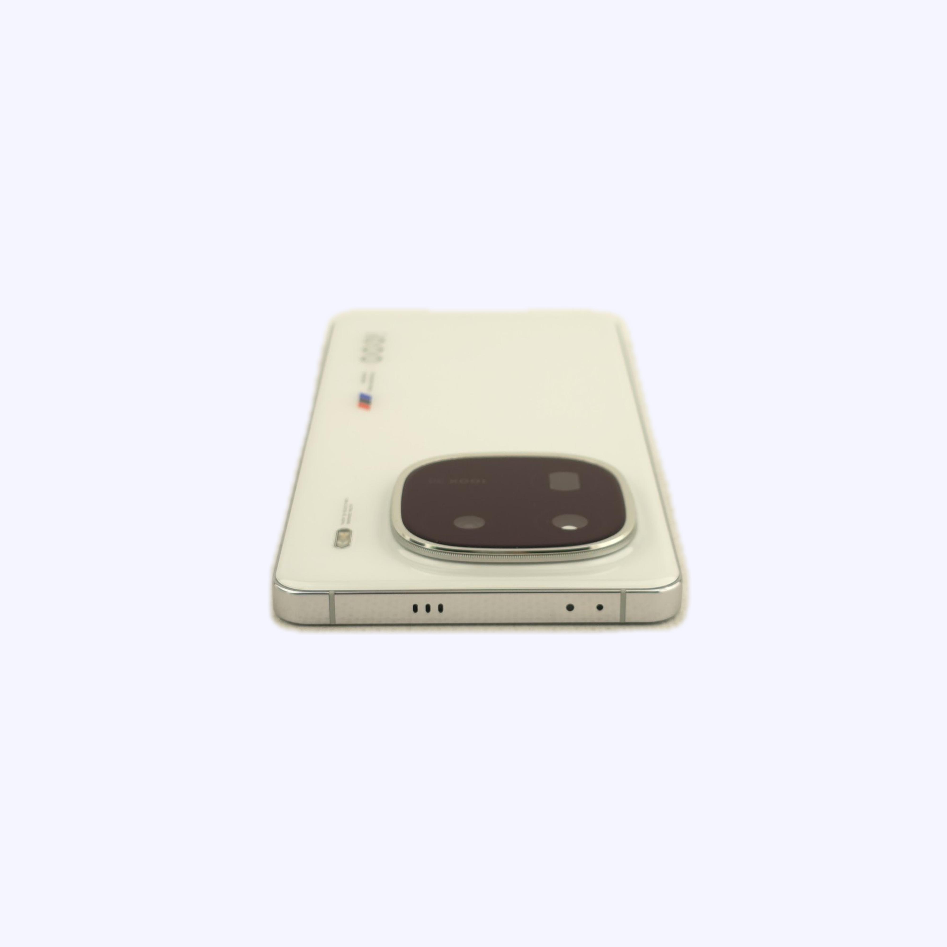 Vivo IQOO 12  12GB/256GB White (BMW M branding) (V2307A) (CN) 95331 A+ (Як новий)