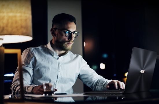 ASUS ZenBook Pro 15 UX550GE