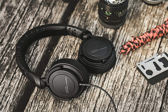 Beyerdynamic DT 240 PRO