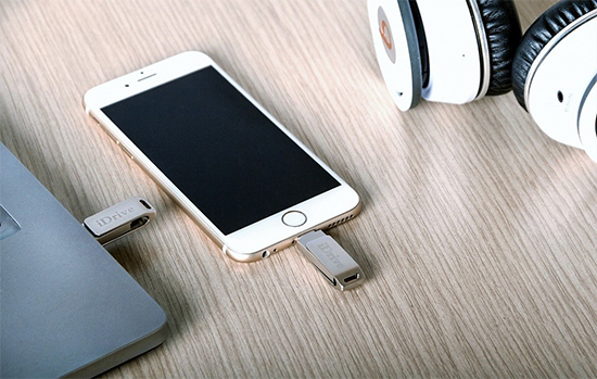 Флешка iDrive Lightning-USB for iPhone/iPad (128GB)