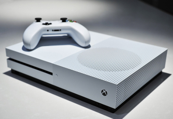 Игровая приставка Microsoft Xbox One S 1TB White
