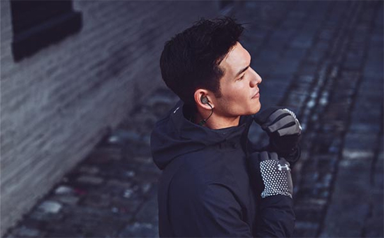 JBL Under Armor Sport Wireless React Black