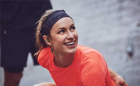JBL Under Armour Sport Wireless Pivot Black