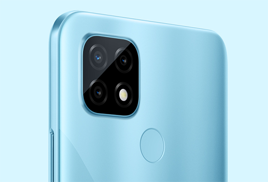 realme C21