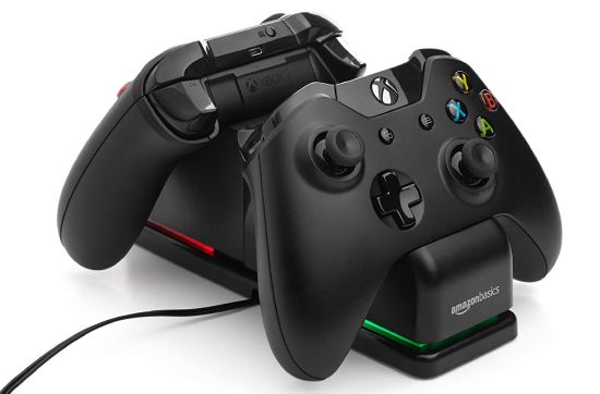 Зарядная станция AmazonBasics для контроллеров Xbox One (B01N1P0KFI)